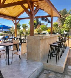 Sky Blue hotel & Espace