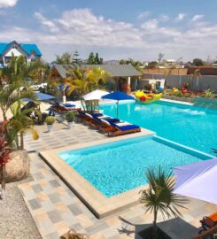 Sky Blue hotel & Espace