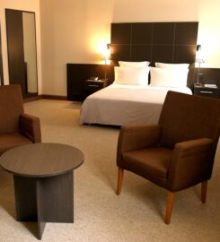 TANA HOTEL
